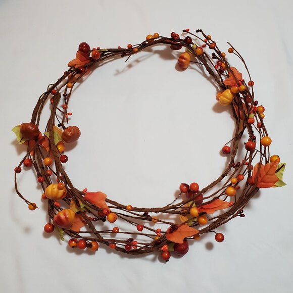 Fall Garland 5 Feet – Maple Leaves, Pumpkins, Berries, Pip Berries – Home Décor - Picture 1 of 4
